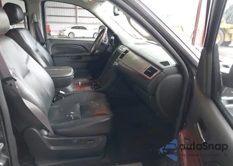 2010 Cadillac Escalade Luxury from USA, damaged, VIN 1GYUKBEF6AR103998